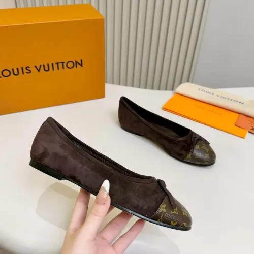 Replica Louis Vuitton Flat Shoes For Women #1453338 $102.00 USD for Wholesale
