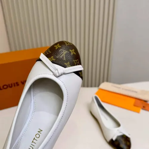 Replica Louis Vuitton Flat Shoes For Women #1453339 $102.00 USD for Wholesale