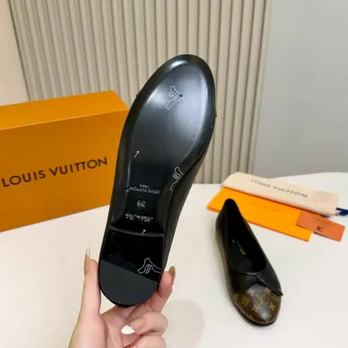 Replica Louis Vuitton Flat Shoes For Women #1453342 $102.00 USD for Wholesale