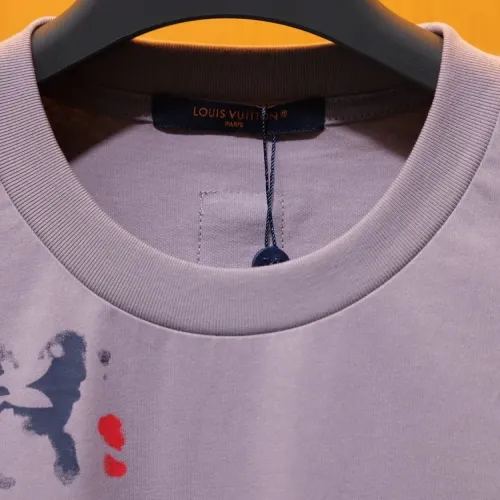 Replica Louis Vuitton LV T-Shirts Short Sleeved For Unisex #1453676 $45.00 USD for Wholesale