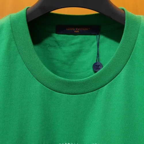 Replica Louis Vuitton LV T-Shirts Short Sleeved For Unisex #1453677 $48.00 USD for Wholesale