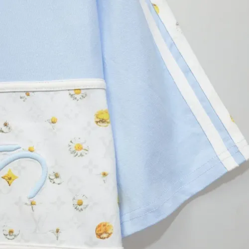 Replica Louis Vuitton LV T-Shirts Short Sleeved For Unisex #1453678 $48.00 USD for Wholesale