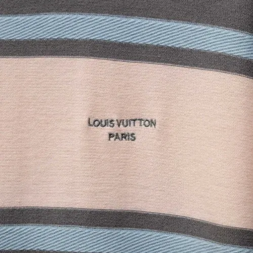Replica Louis Vuitton LV T-Shirts Short Sleeved For Unisex #1453683 $60.00 USD for Wholesale