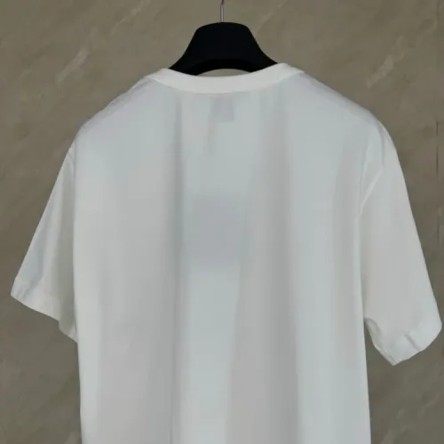 Replica Louis Vuitton LV T-Shirts Short Sleeved For Women #1453757 $52.00 USD for Wholesale