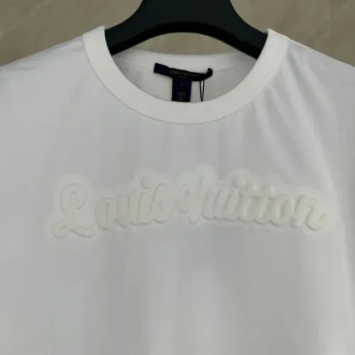 Replica Louis Vuitton LV T-Shirts Short Sleeved For Women #1453757 $52.00 USD for Wholesale