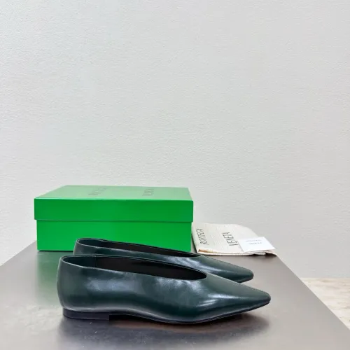 Replica Bottega Veneta BV Flat Shoes For Women #1453856 $118.00 USD for Wholesale
