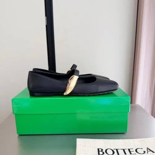 Replica Bottega Veneta BV Flat Shoes For Women #1454088 $118.00 USD for Wholesale