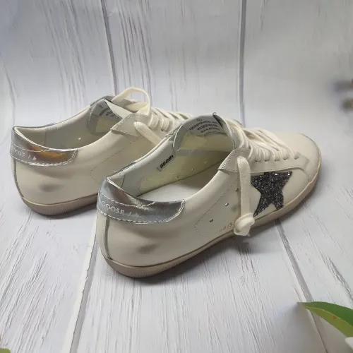 Replica Golden Goose Casual Shoes For Women #1455465 $98.00 USD for Wholesale
