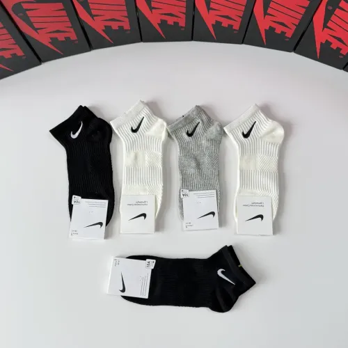 Replica Nike Socks #1456800 $29.00 USD for Wholesale