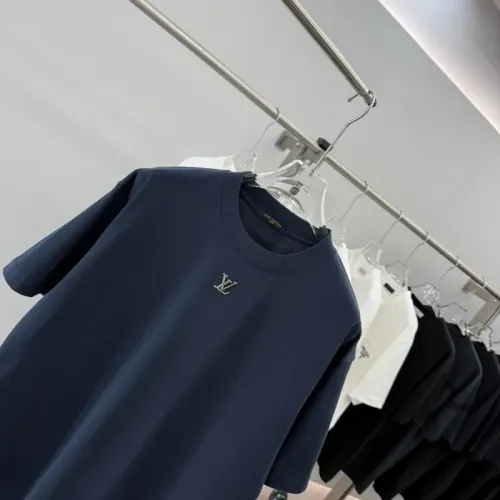 Replica Louis Vuitton LV T-Shirts Short Sleeved For Unisex #1456871 $40.00 USD for Wholesale