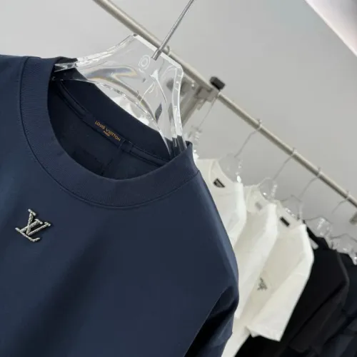 Replica Louis Vuitton LV T-Shirts Short Sleeved For Unisex #1456871 $40.00 USD for Wholesale