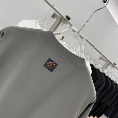 Replica Louis Vuitton LV T-Shirts Short Sleeved For Unisex #1456872 $40.00 USD for Wholesale