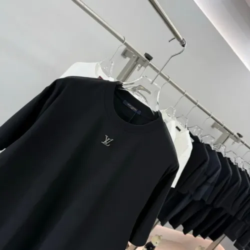 Replica Louis Vuitton LV T-Shirts Short Sleeved For Unisex #1456873 $40.00 USD for Wholesale