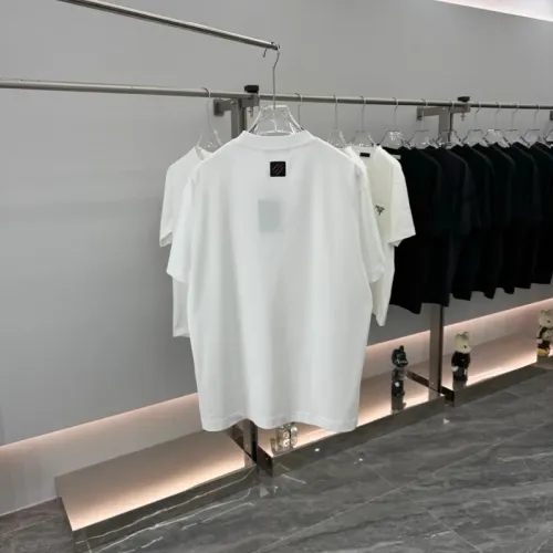 Replica Louis Vuitton LV T-Shirts Short Sleeved For Unisex #1456876 $40.00 USD for Wholesale