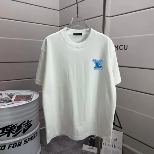 Replica Louis Vuitton LV T-Shirts Short Sleeved For Unisex #1456877 $34.00 USD for Wholesale
