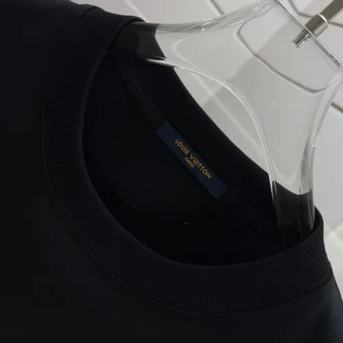 Replica Louis Vuitton LV T-Shirts Short Sleeved For Unisex #1456878 $34.00 USD for Wholesale