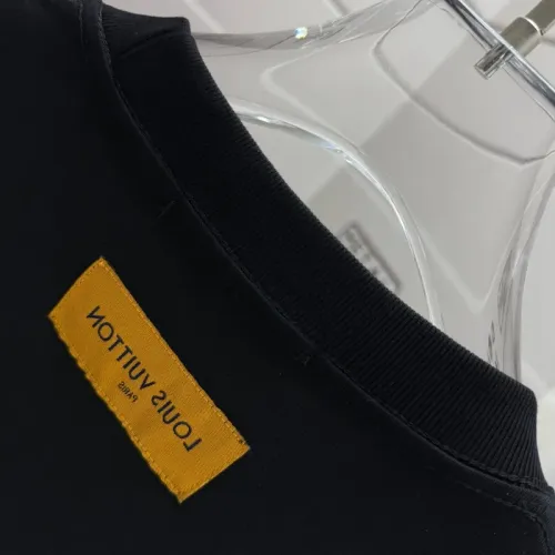 Replica Louis Vuitton LV T-Shirts Short Sleeved For Unisex #1456878 $34.00 USD for Wholesale