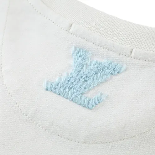 Replica Louis Vuitton LV T-Shirts Short Sleeved For Unisex #1456885 $48.00 USD for Wholesale