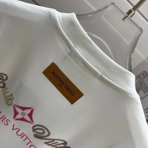 Replica Louis Vuitton LV T-Shirts Short Sleeved For Unisex #1457156 $38.00 USD for Wholesale