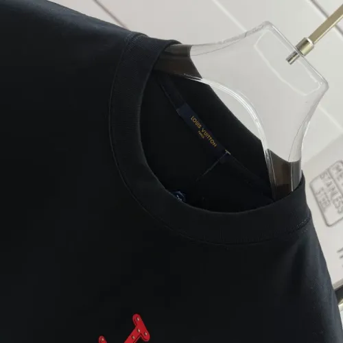 Replica Louis Vuitton LV T-Shirts Short Sleeved For Unisex #1457158 $38.00 USD for Wholesale