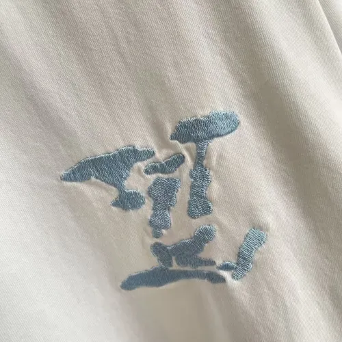Replica Louis Vuitton LV T-Shirts Short Sleeved For Unisex #1458443 $52.00 USD for Wholesale