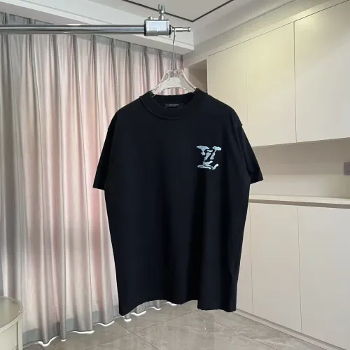 Replica Louis Vuitton LV T-Shirts Short Sleeved For Unisex #1458444 $52.00 USD for Wholesale