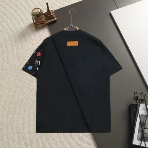 Replica Louis Vuitton LV T-Shirts Short Sleeved For Unisex #1458446 $45.00 USD for Wholesale