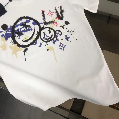 Replica Louis Vuitton LV T-Shirts Short Sleeved For Men #1458447 $45.00 USD for Wholesale