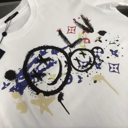 Replica Louis Vuitton LV T-Shirts Short Sleeved For Men #1458447 $45.00 USD for Wholesale