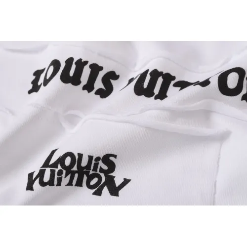 Replica Louis Vuitton LV T-Shirts Short Sleeved For Unisex #1458454 $42.00 USD for Wholesale
