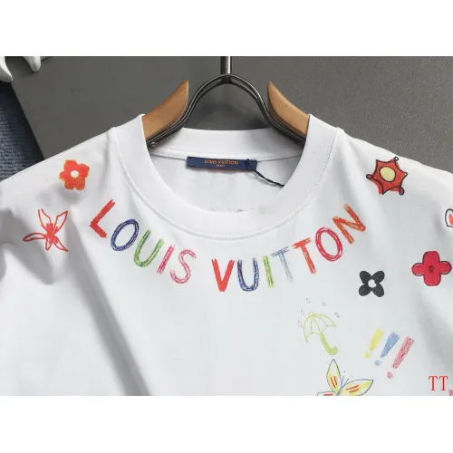 Replica Louis Vuitton LV T-Shirts Short Sleeved For Unisex #1458740 $40.00 USD for Wholesale