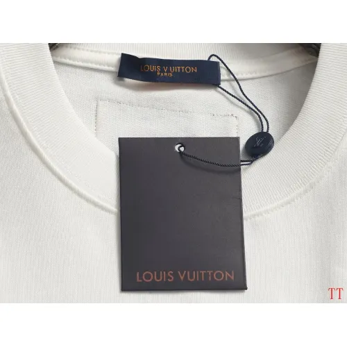 Replica Louis Vuitton LV T-Shirts Short Sleeved For Unisex #1458748 $42.00 USD for Wholesale