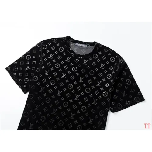 Replica Louis Vuitton LV Tracksuits Short Sleeved For Men #1458756 $64.00 USD for Wholesale