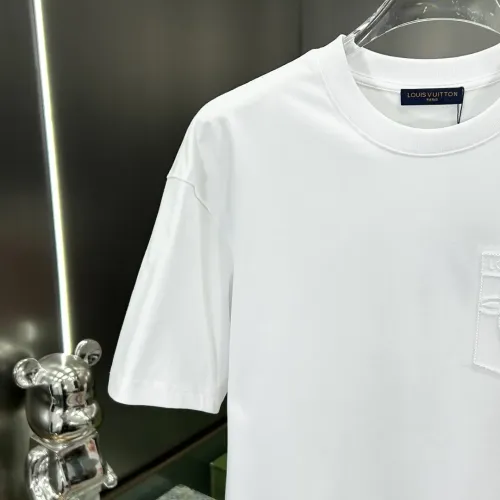 Replica Louis Vuitton LV T-Shirts Short Sleeved For Unisex #1458902 $64.00 USD for Wholesale