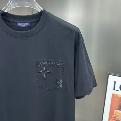 Replica Louis Vuitton LV T-Shirts Short Sleeved For Unisex #1458903 $64.00 USD for Wholesale