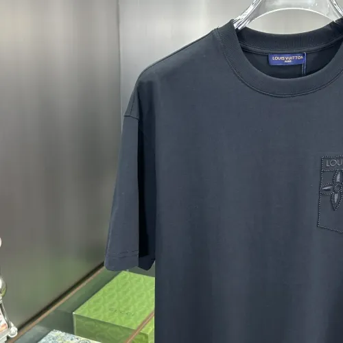Replica Louis Vuitton LV T-Shirts Short Sleeved For Unisex #1458903 $64.00 USD for Wholesale