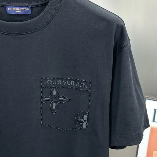 Replica Louis Vuitton LV T-Shirts Short Sleeved For Unisex #1458903 $64.00 USD for Wholesale