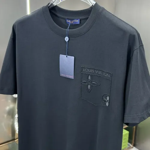 Replica Louis Vuitton LV T-Shirts Short Sleeved For Unisex #1458903 $64.00 USD for Wholesale