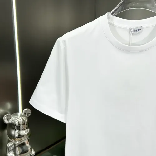 Replica Burberry T-Shirts Short Sleeved For Unisex #1458944 $64.00 USD for Wholesale