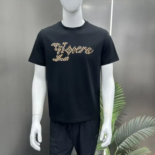 Replica Louis Vuitton LV T-Shirts Short Sleeved For Unisex #1458972 $68.00 USD for Wholesale