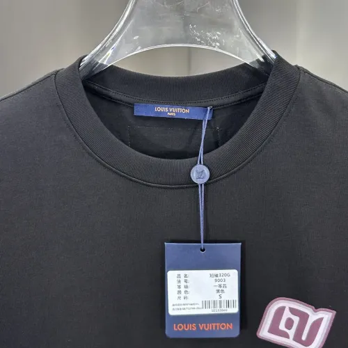 Replica Louis Vuitton LV T-Shirts Short Sleeved For Unisex #1458978 $64.00 USD for Wholesale
