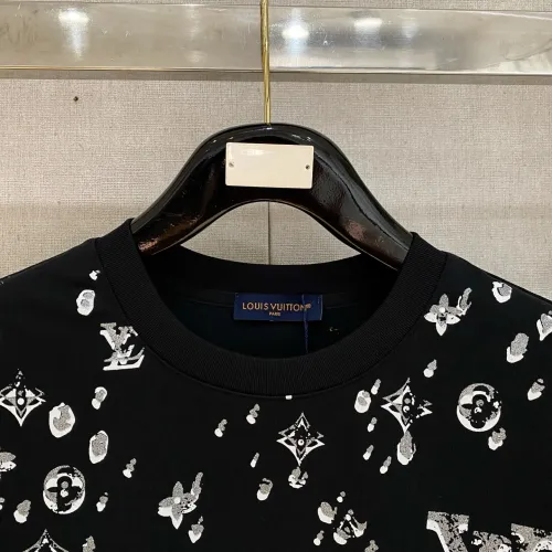 Replica Louis Vuitton LV Tracksuits Short Sleeved For Men #1459026 $112.00 USD for Wholesale