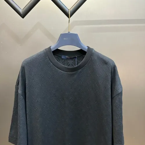 Replica Louis Vuitton LV T-Shirts Short Sleeved For Unisex #1459221 $68.00 USD for Wholesale