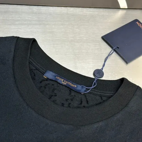 Replica Louis Vuitton LV T-Shirts Short Sleeved For Unisex #1459221 $68.00 USD for Wholesale