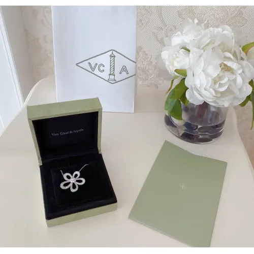 Replica Van Cleef & Arpels Necklaces For Women #1459236 $32.00 USD for Wholesale