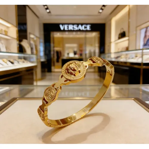 Wholesale Versace Bracelets #1459986 $42.00 USD, Wholesale Quality Replica Versace Bracelets