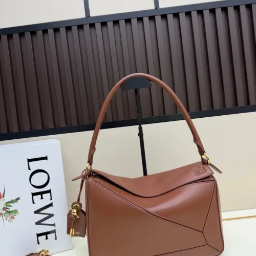 Wholesale LOEWE AAA Quality Handbags For Women #1460183 $261.16 USD, Wholesale Quality Replica LOEWE AAA Quality Handbags