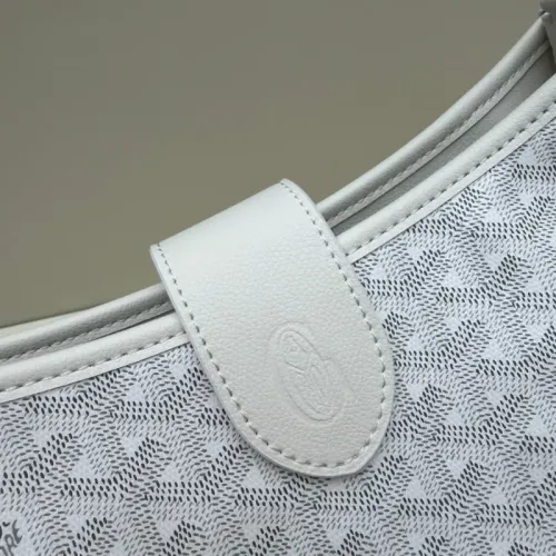 Replica Goyard AAA Quality Messenger Bags For Women #1460393 $76.00 USD for Wholesale