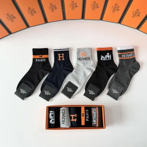 Wholesale Hermes Socks #1461095 $27.00 USD, Wholesale Quality Replica Hermes Socks