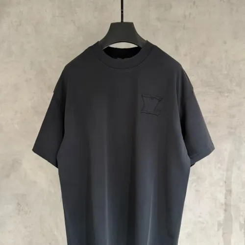 Replica Louis Vuitton LV T-Shirts Short Sleeved For Unisex #1461602 $48.00 USD for Wholesale